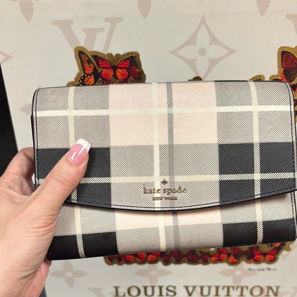 Kate Spade Crossbody Wallet